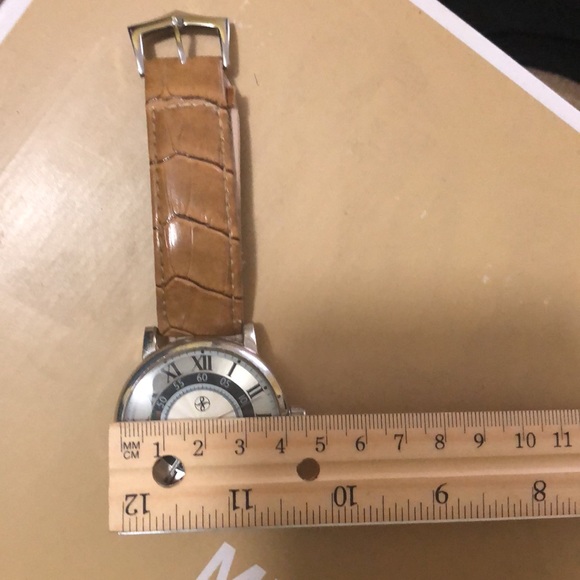 Mens Leather Band Watch - Picture 6 of 7